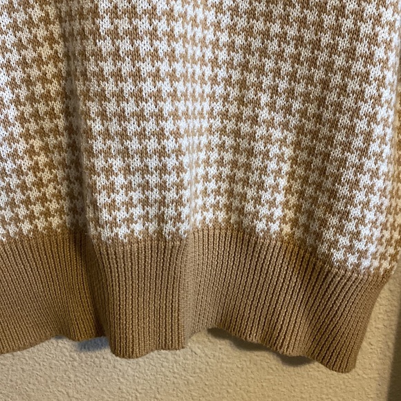 Petite Sophisticate turtleneck sweater size medium - Picture 2 of 5